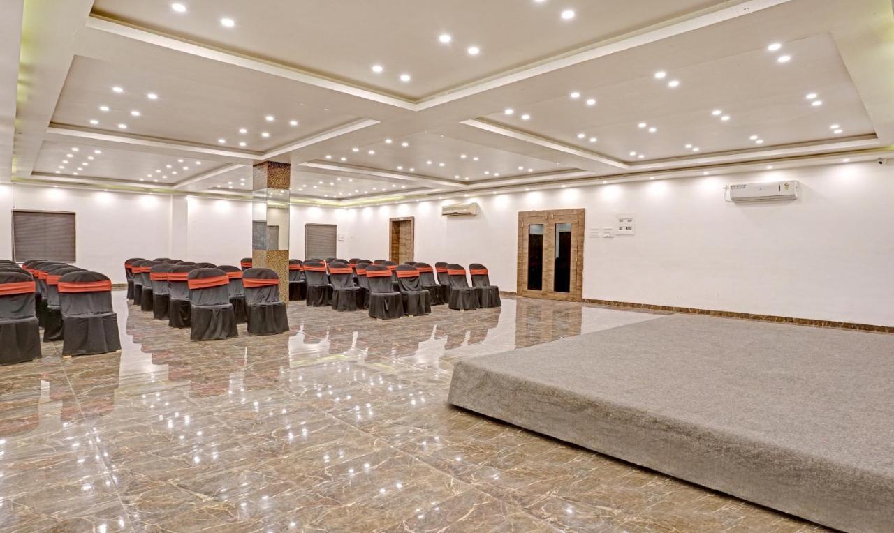 Treebo Varsha Palace Aurangabad (Maharashtra) Exterior foto